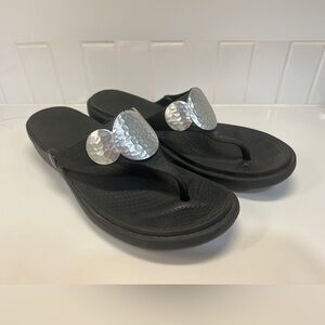Crocs Sanrah Bronze Medallion Black Flip Flops Sandals Thongs Size 9 #14955